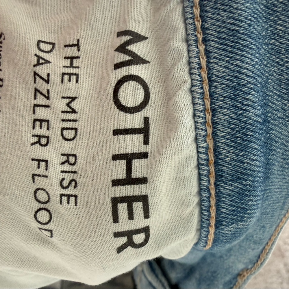 MOTHER Mid Rise Dazzler Flood Jeans - Picture 7 of 7